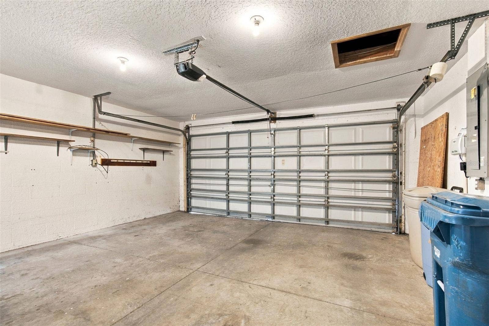 4342 HEDGEWOOD AVENUE, Spring Hill, FL 34608 4342 HEDGEWOOD AVENUE, Spring Hill, FL 34608