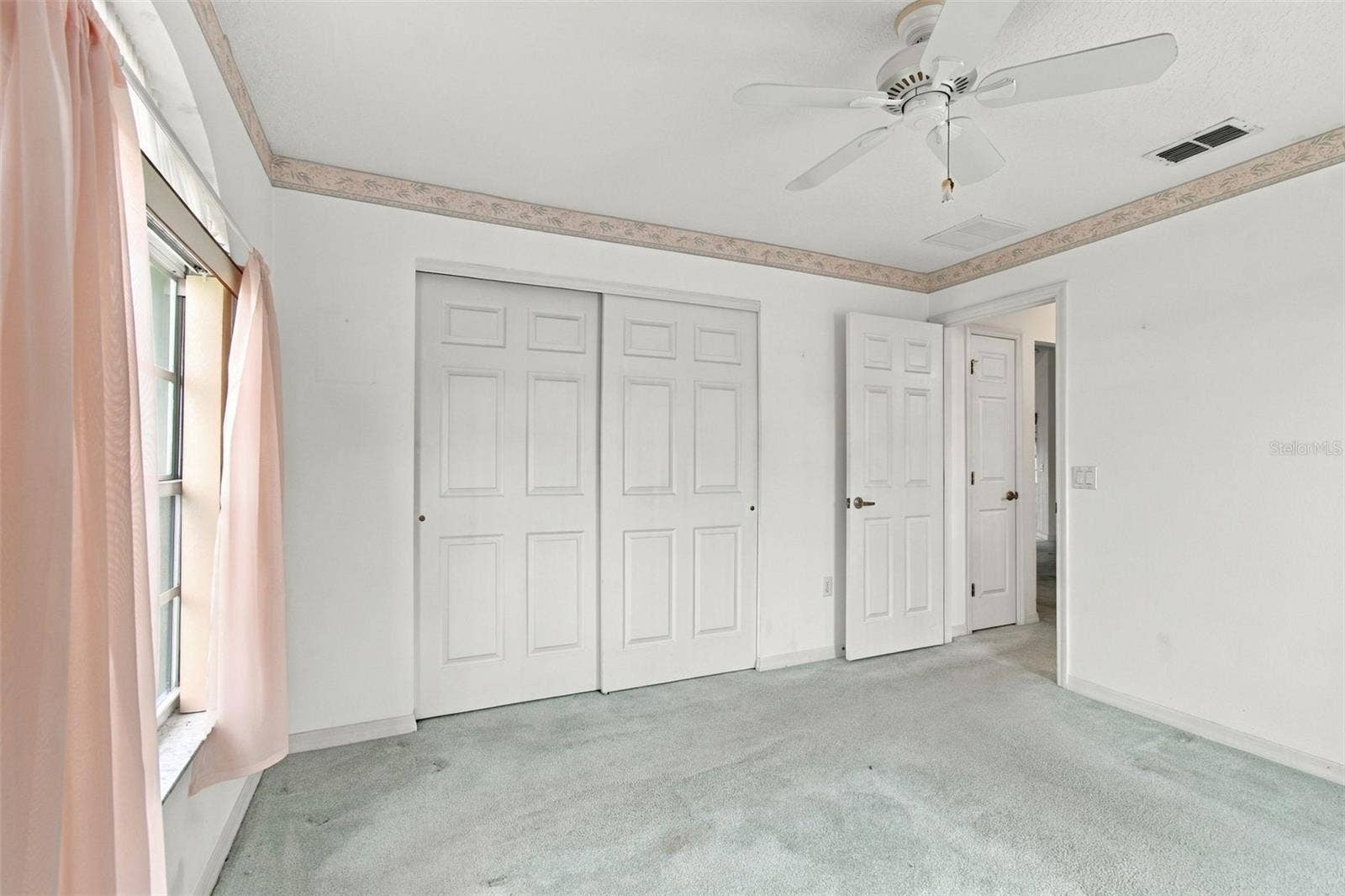 4342 HEDGEWOOD AVENUE, Spring Hill, FL 34608 4342 HEDGEWOOD AVENUE, Spring Hill, FL 34608