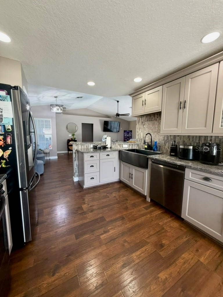 8210 MACKINAW ROAD, Weeki Wachee, FL 34613 8210 MACKINAW ROAD, Weeki Wachee, FL 34613