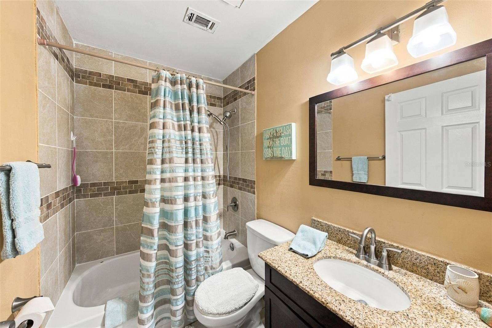 8039 GARDEN DRIVE, #204, Seminole, FL 33777