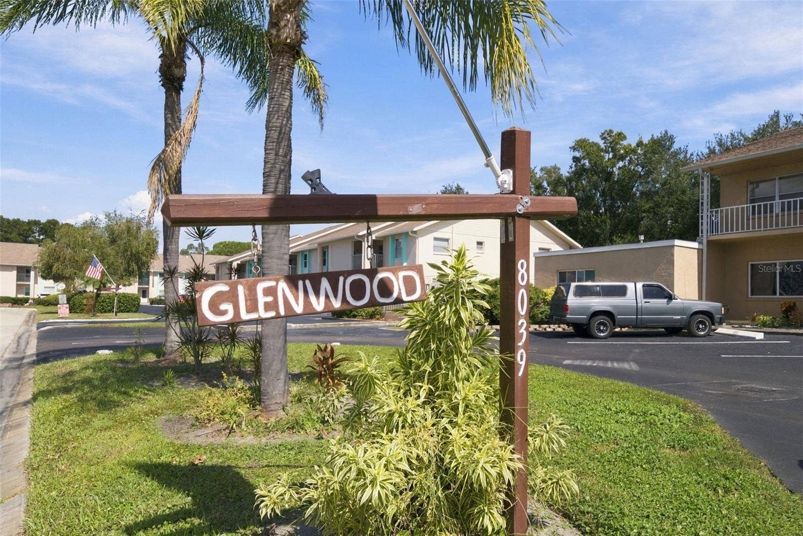 8039 GARDEN DRIVE, #204, Seminole, FL 33777