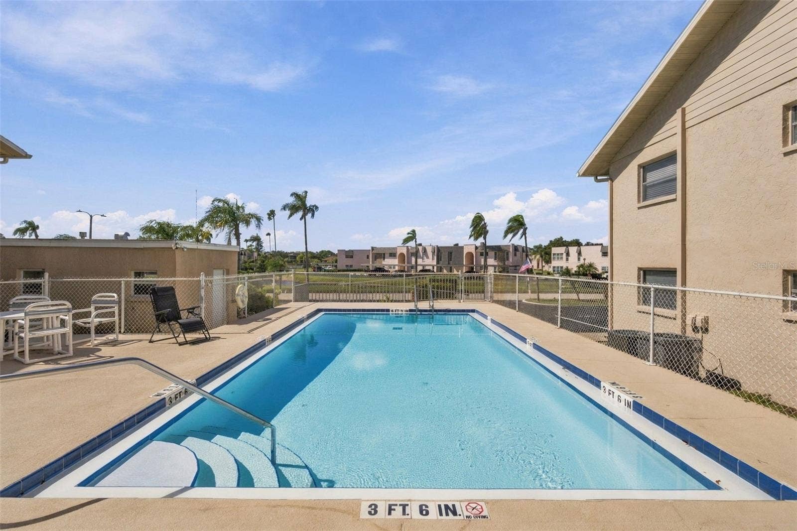 8039 GARDEN DRIVE, #204, Seminole, FL 33777