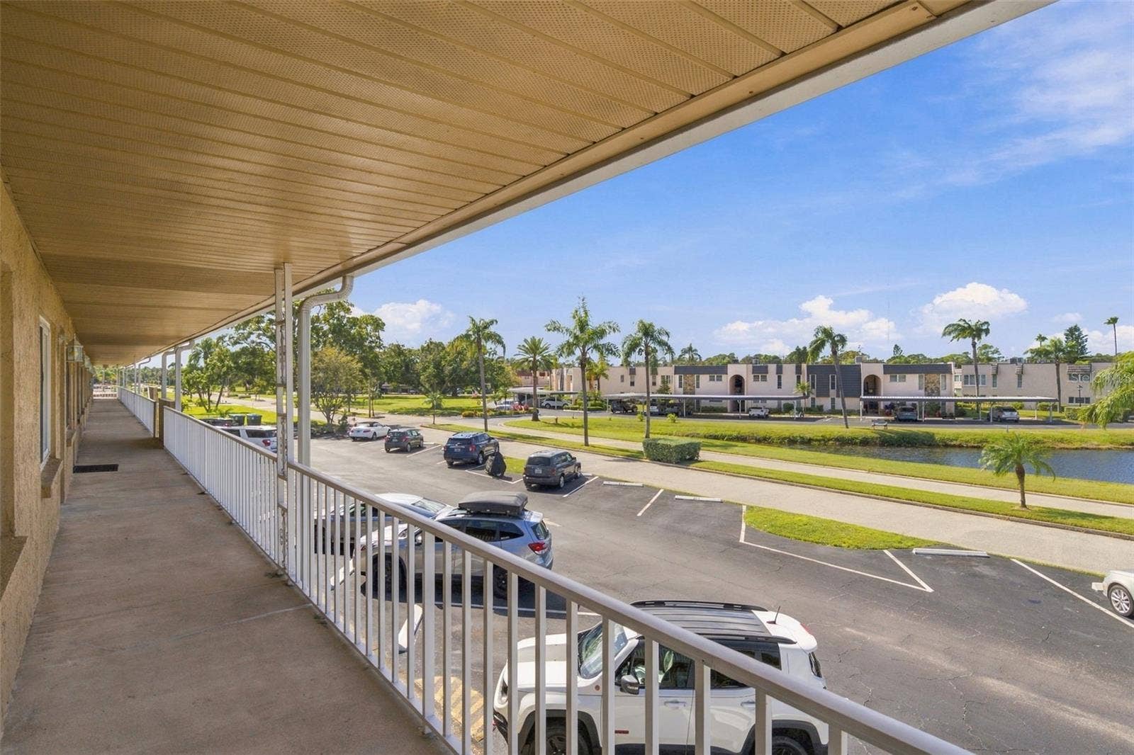 8039 GARDEN DRIVE, #204, Seminole, FL 33777