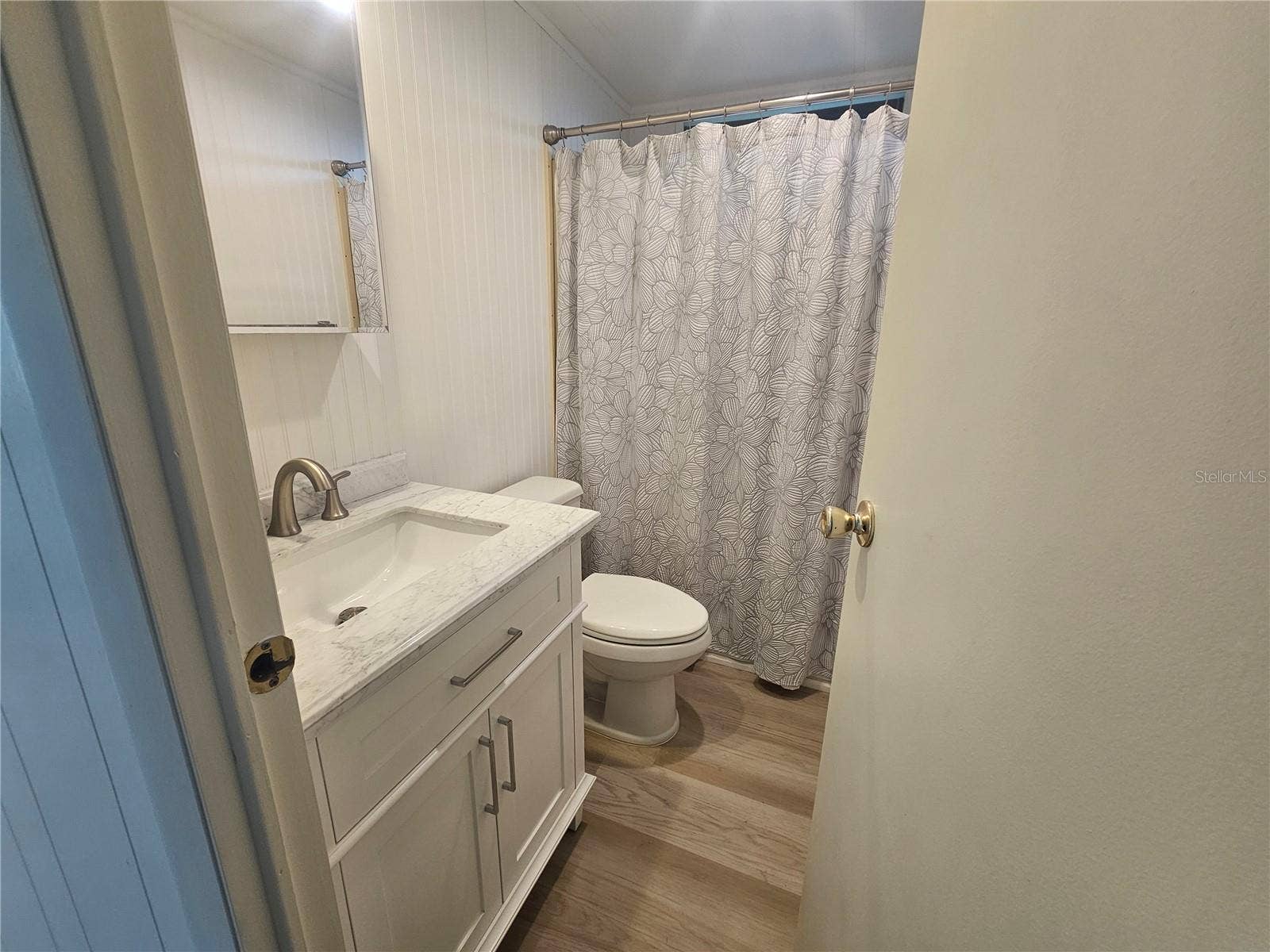 238 PELICAN DRIVE N, Oldsmar, FL 34677 Bathroom 2