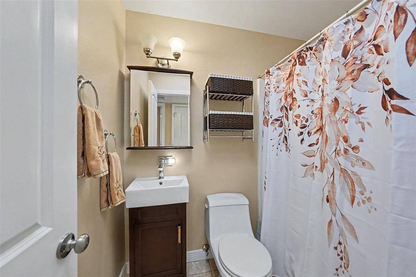 5002 HALIFAX DRIVE, Tampa, FL 33615 5002 HALIFAX DRIVE, Tampa, FL 33615
