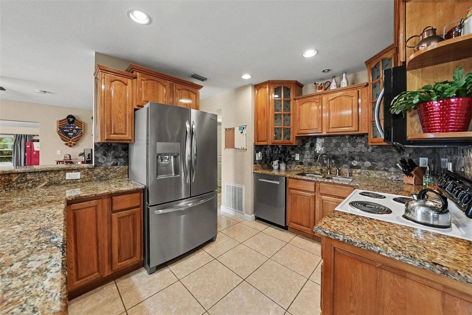 5002 HALIFAX DRIVE, Tampa, FL 33615 5002 HALIFAX DRIVE, Tampa, FL 33615