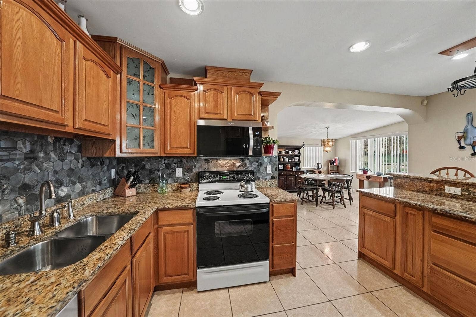 5002 HALIFAX DRIVE, Tampa, FL 33615 5002 HALIFAX DRIVE, Tampa, FL 33615