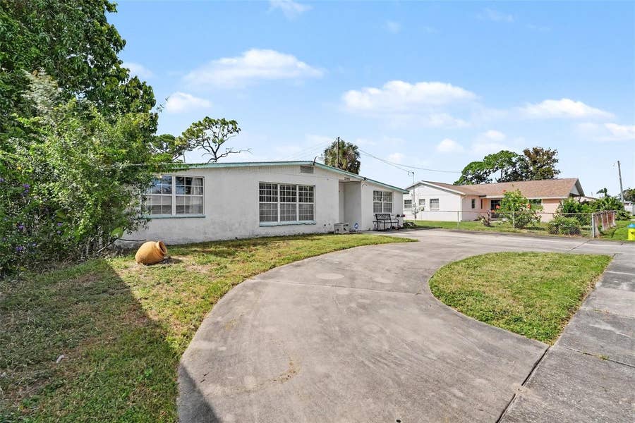 Property photo for 5002 HALIFAX DRIVE, Tampa, FL