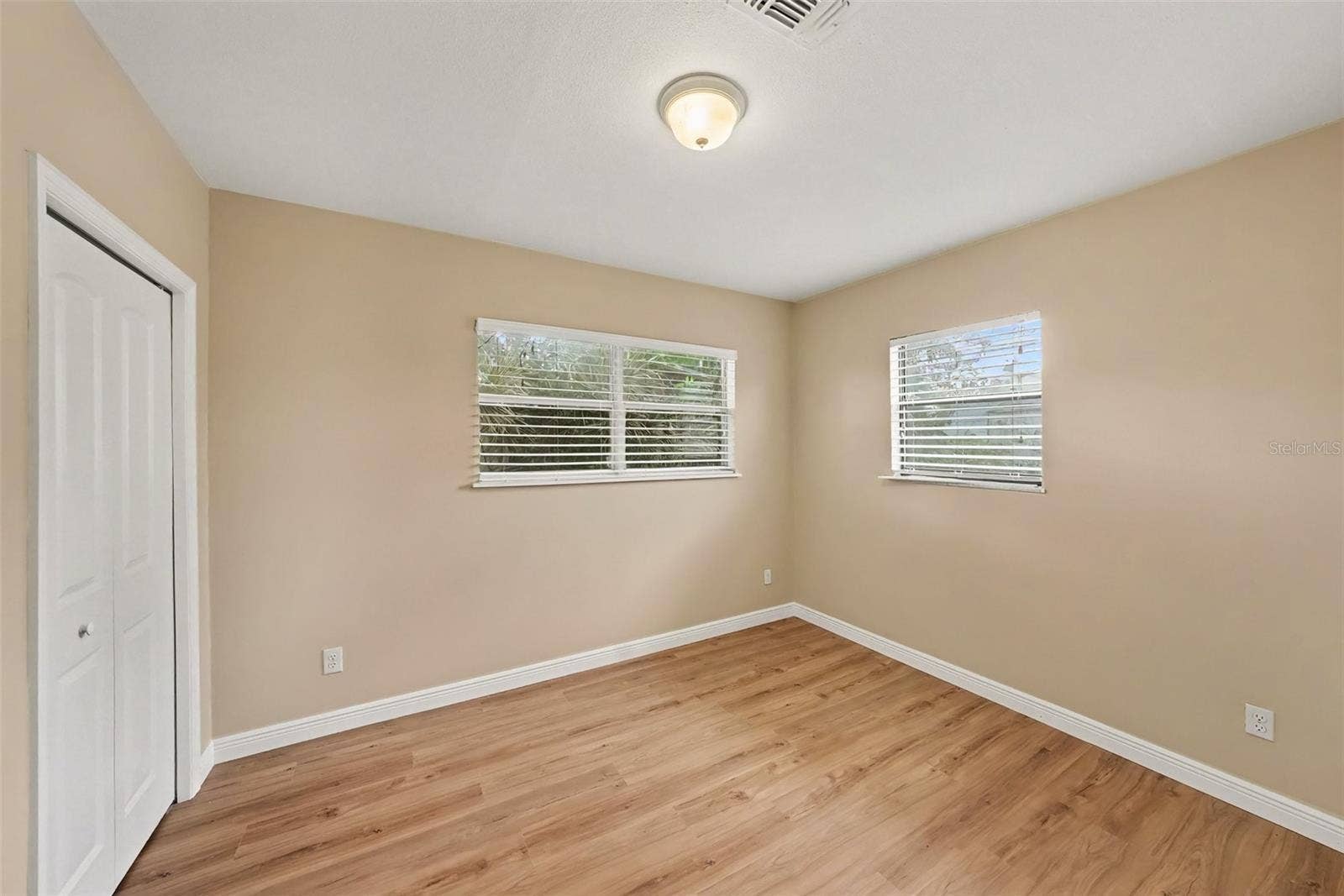 5002 HALIFAX DRIVE, Tampa, FL 33615 5002 HALIFAX DRIVE, Tampa, FL 33615