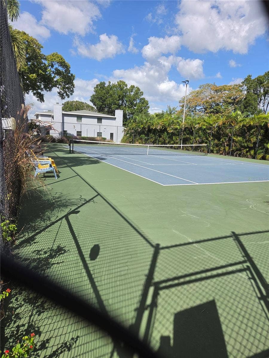 5943 CALAIS BOULEVARD N, #6, St Petersburg, FL 33714 Tennis/pickleball court