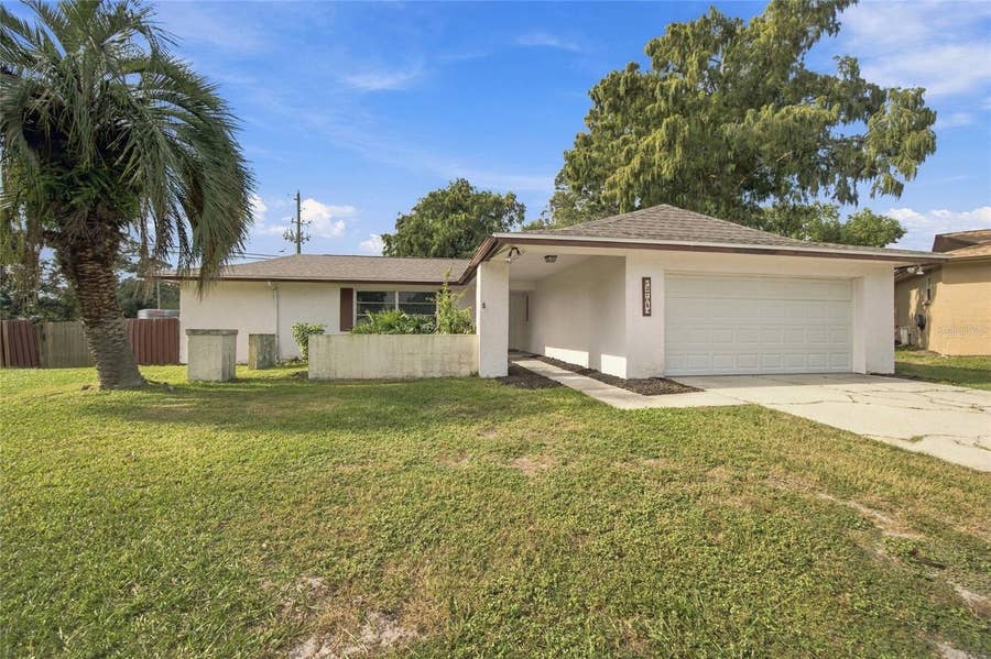 Property photo for 2704 WOODVIEW COURT, Clearwater, FL