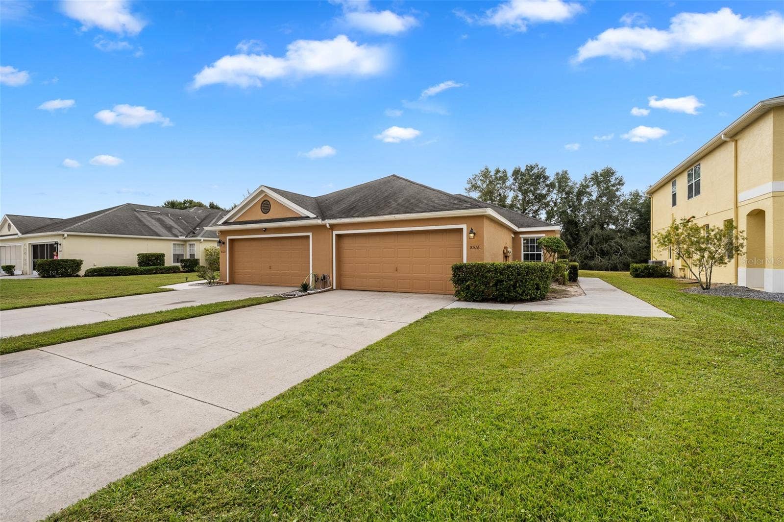 8516 CORINTHIAN WAY, New Port Richey, FL 34654 Street view