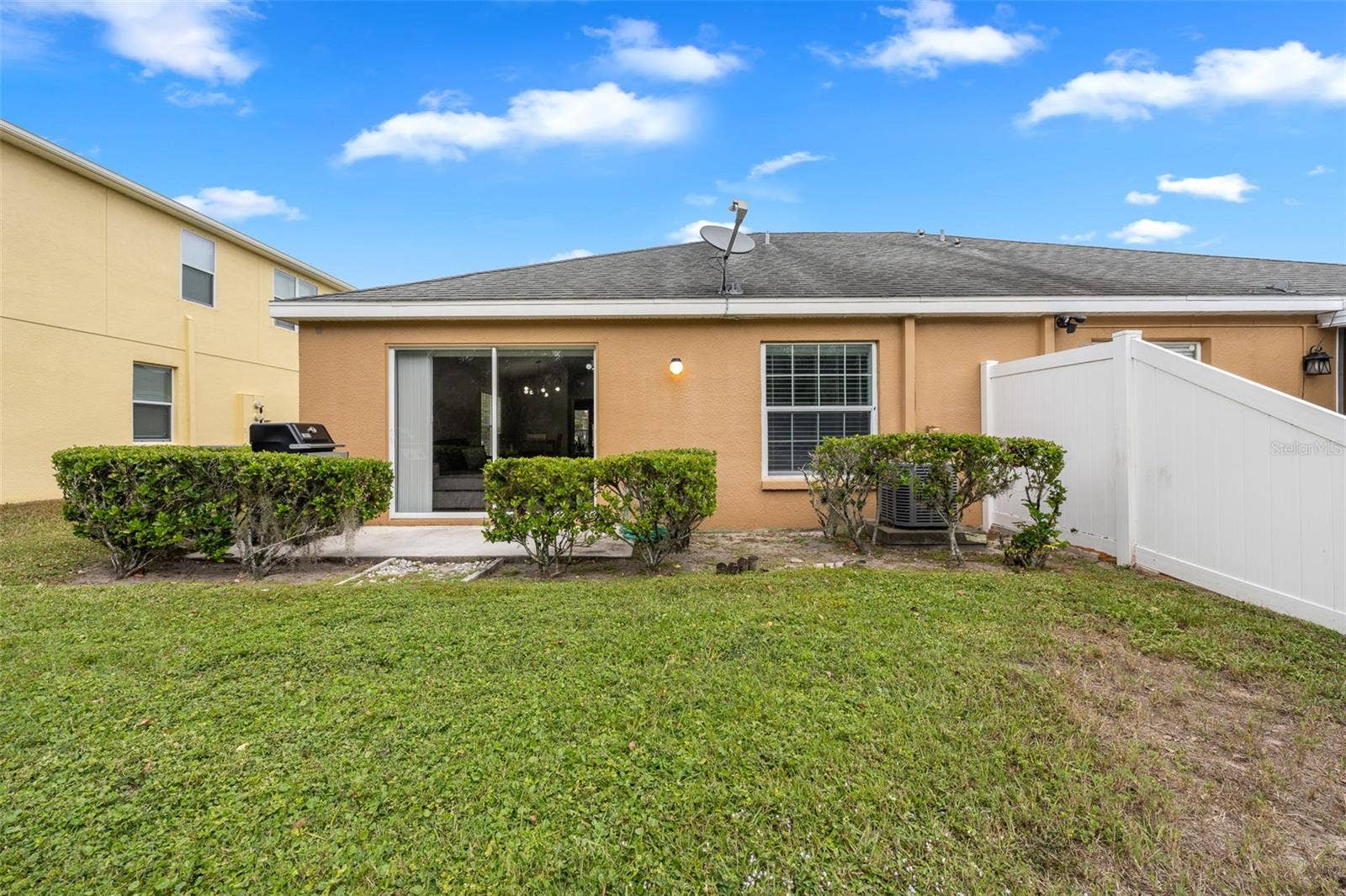 8516 CORINTHIAN WAY, New Port Richey, FL 34654 Backyard