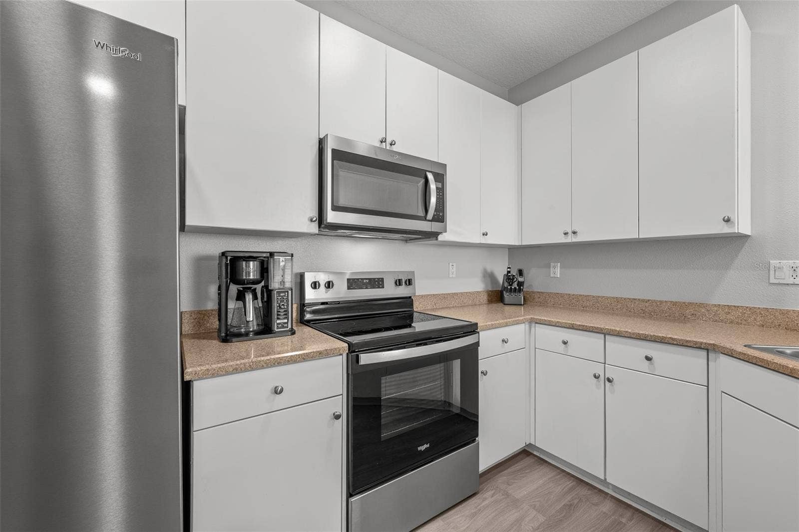 8516 CORINTHIAN WAY, New Port Richey, FL 34654 Kitchen