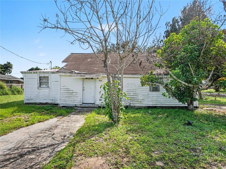 Property photo for 921 W CORNELL STREET, Avon Park, FL