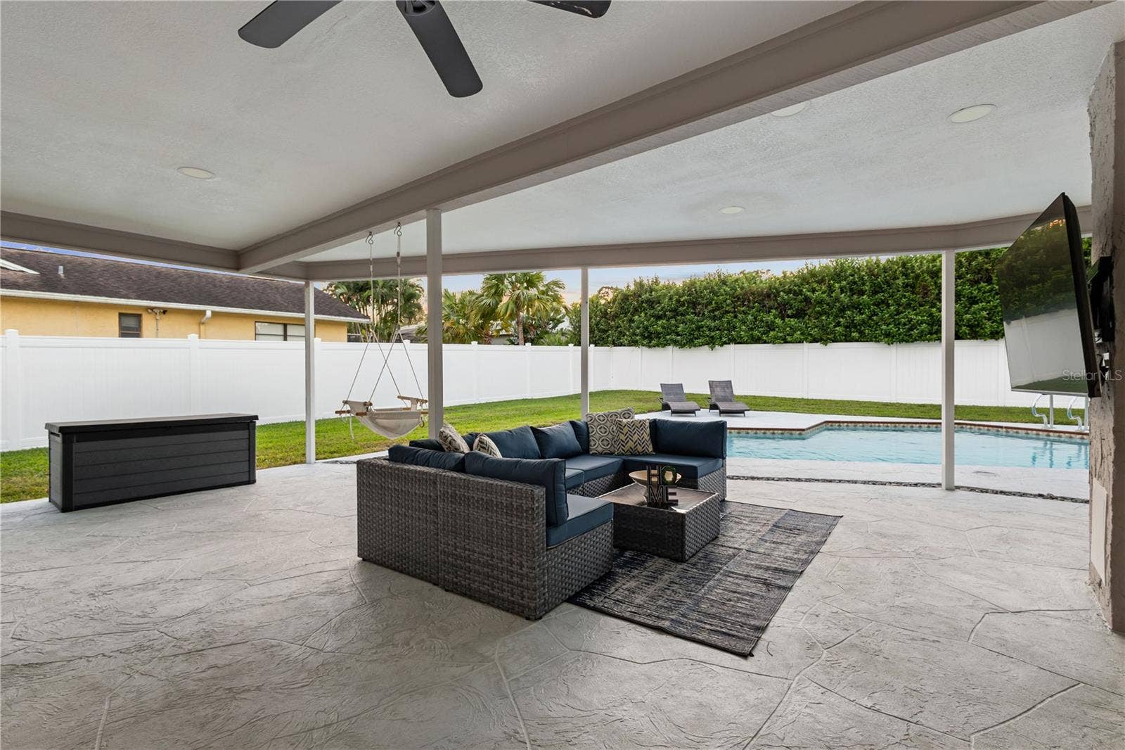 COVERED PATIO