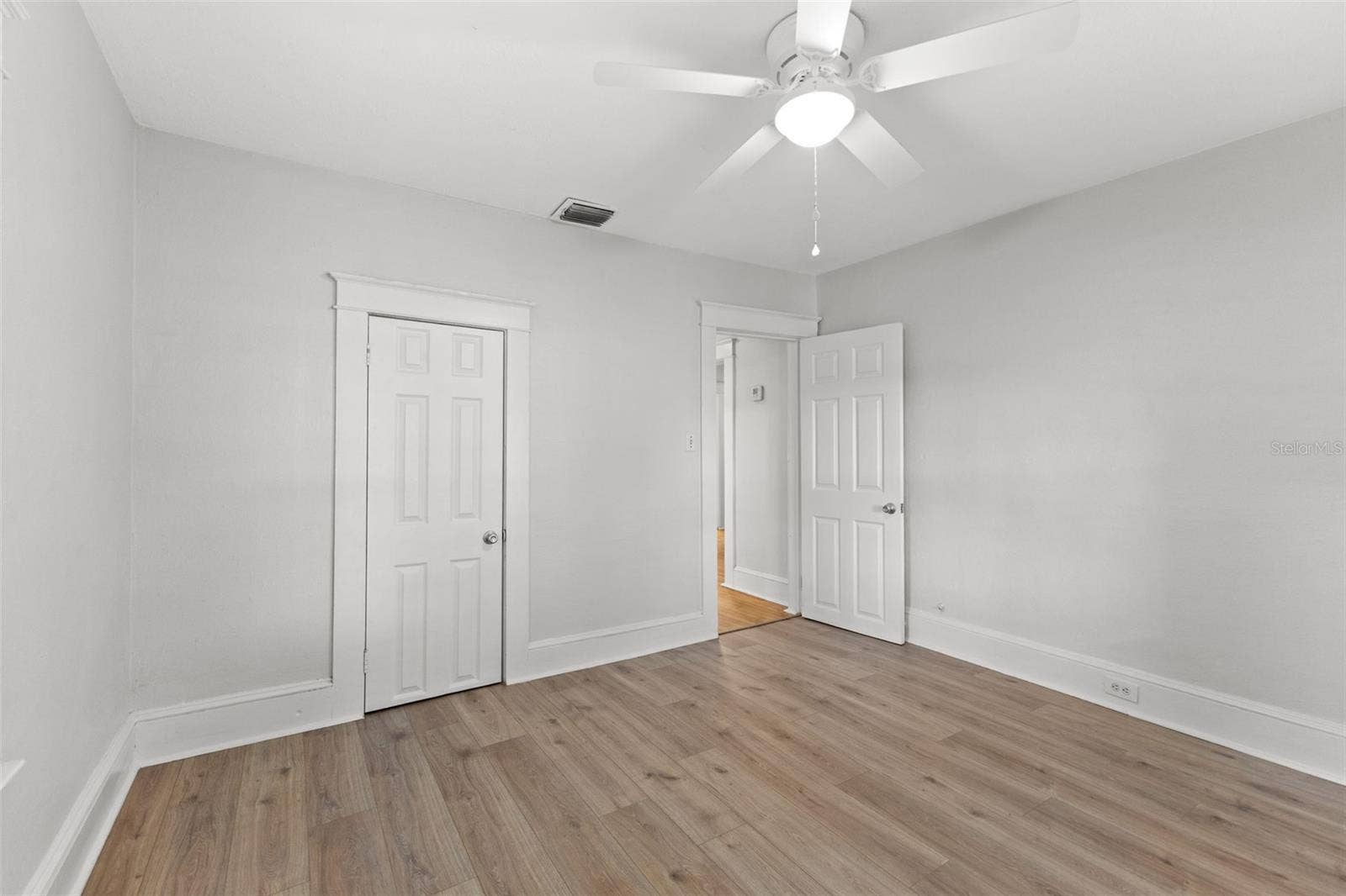 6303 N KING STREET, Tampa, FL 33604 6303 N KING STREET, Tampa, FL 33604