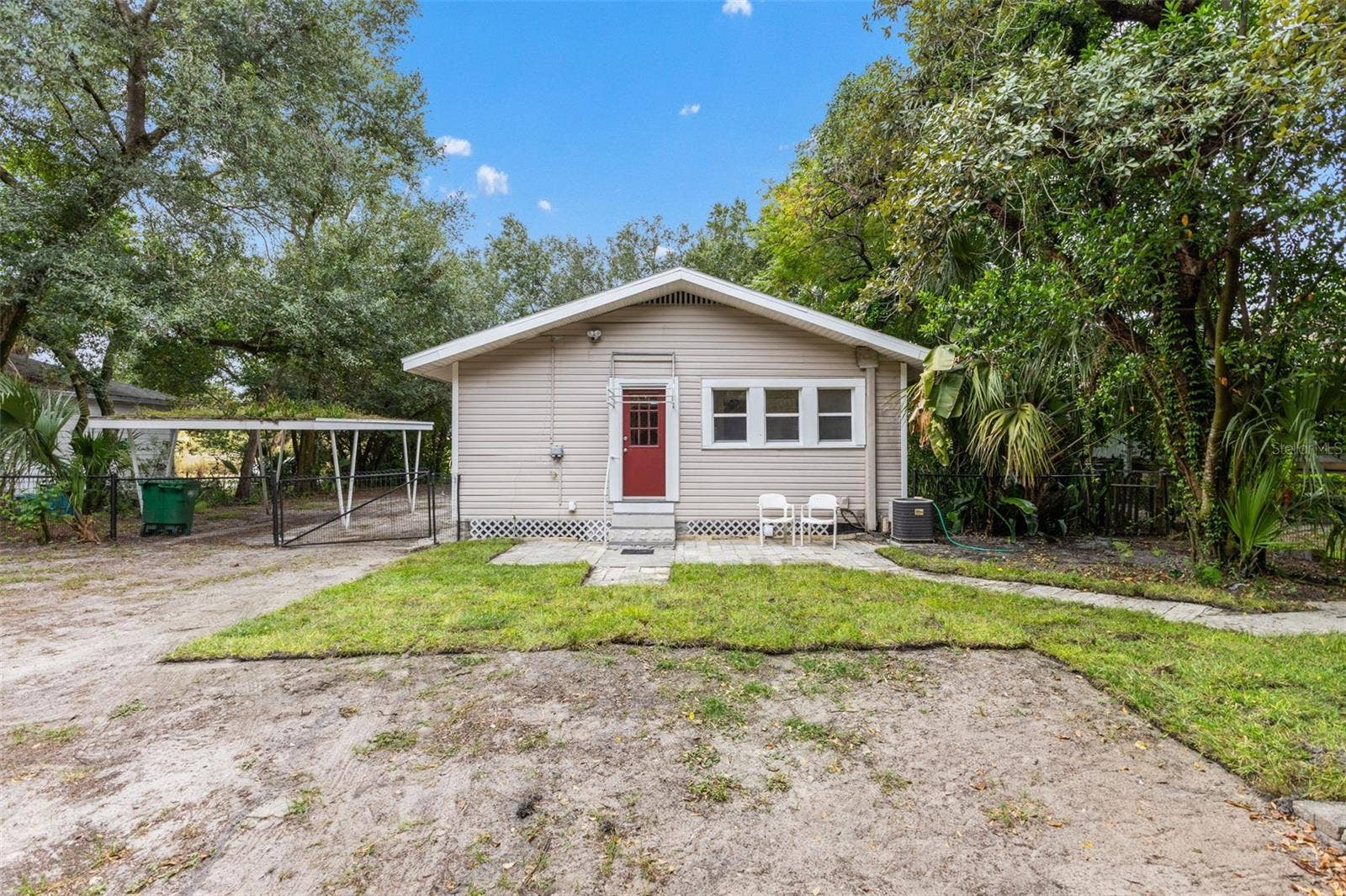 6303 N KING STREET, Tampa, FL 33604 Backyard