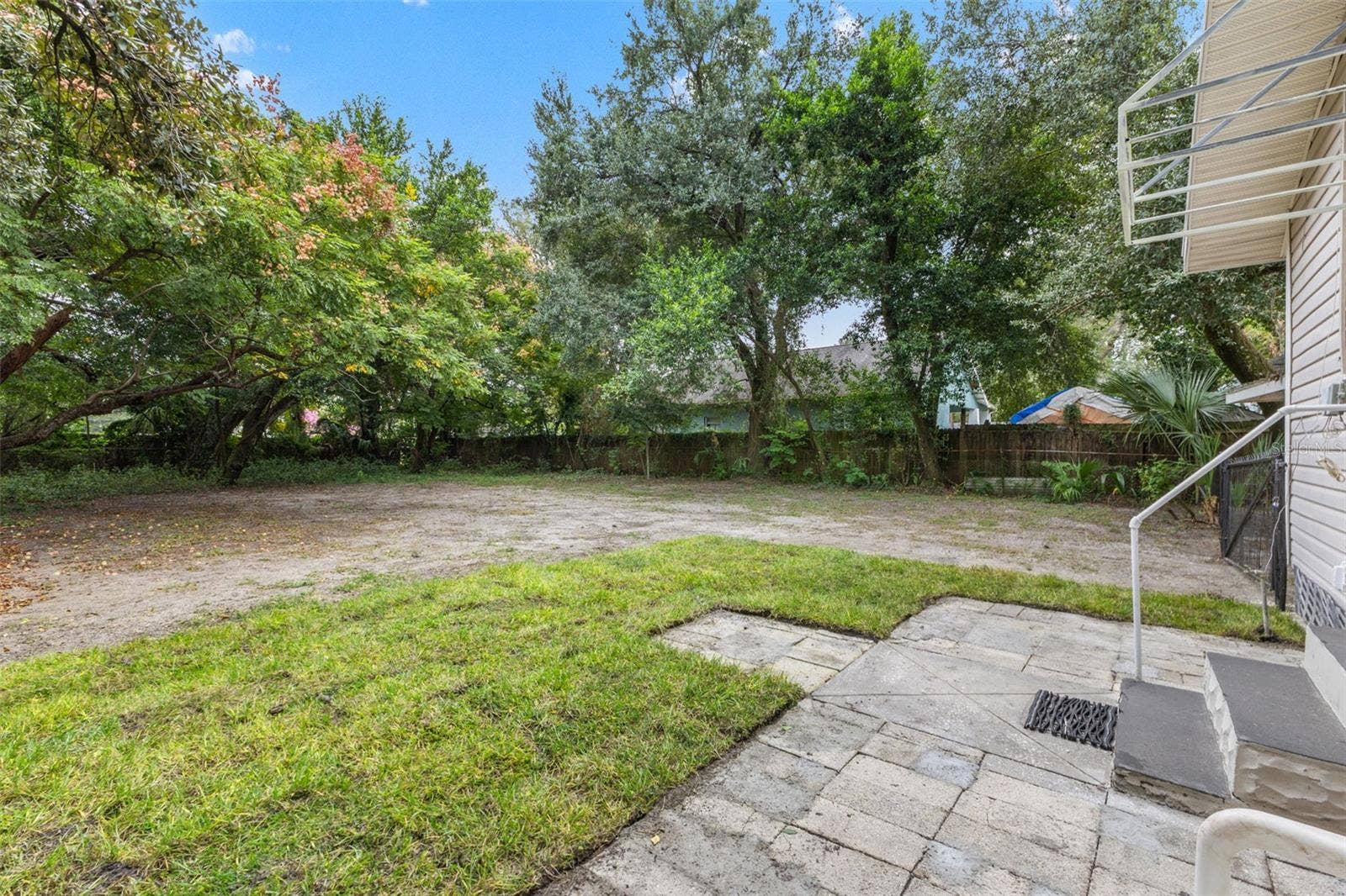 6303 N KING STREET, Tampa, FL 33604 6303 N KING STREET, Tampa, FL 33604