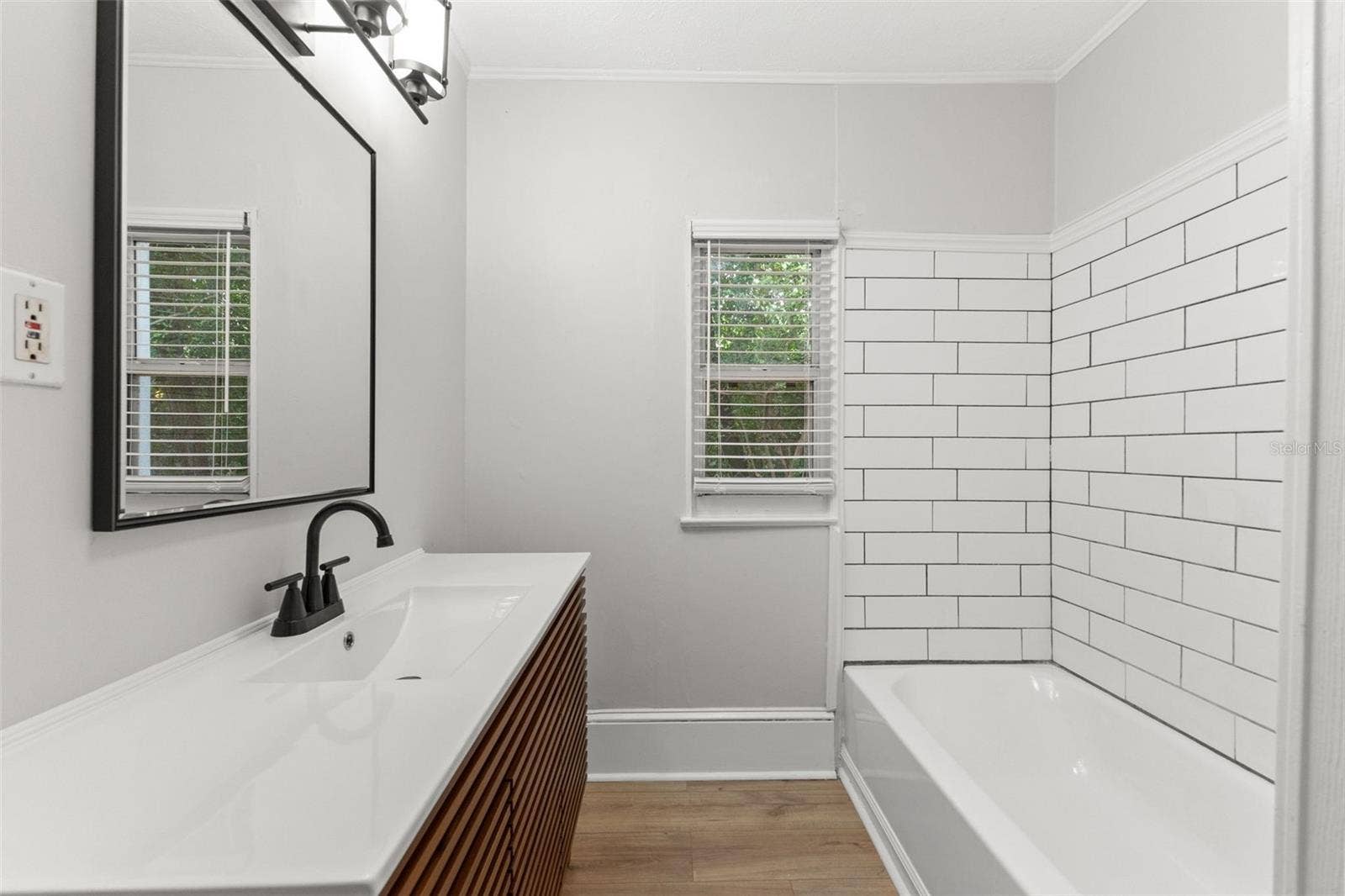 6303 N KING STREET, Tampa, FL 33604 Hallway bathroom