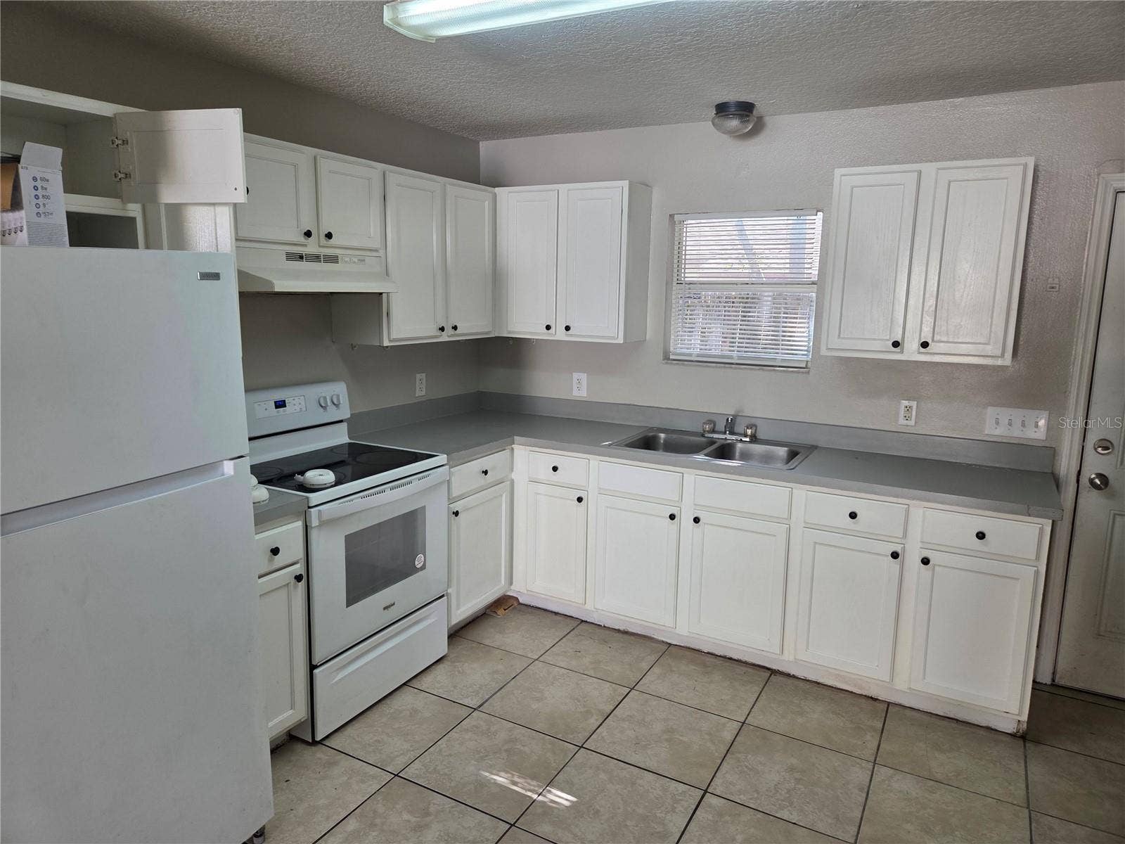 2818 LOCICERO DRIVE, Tampa, FL 33619 2818 LOCICERO DRIVE, Tampa, FL 33619