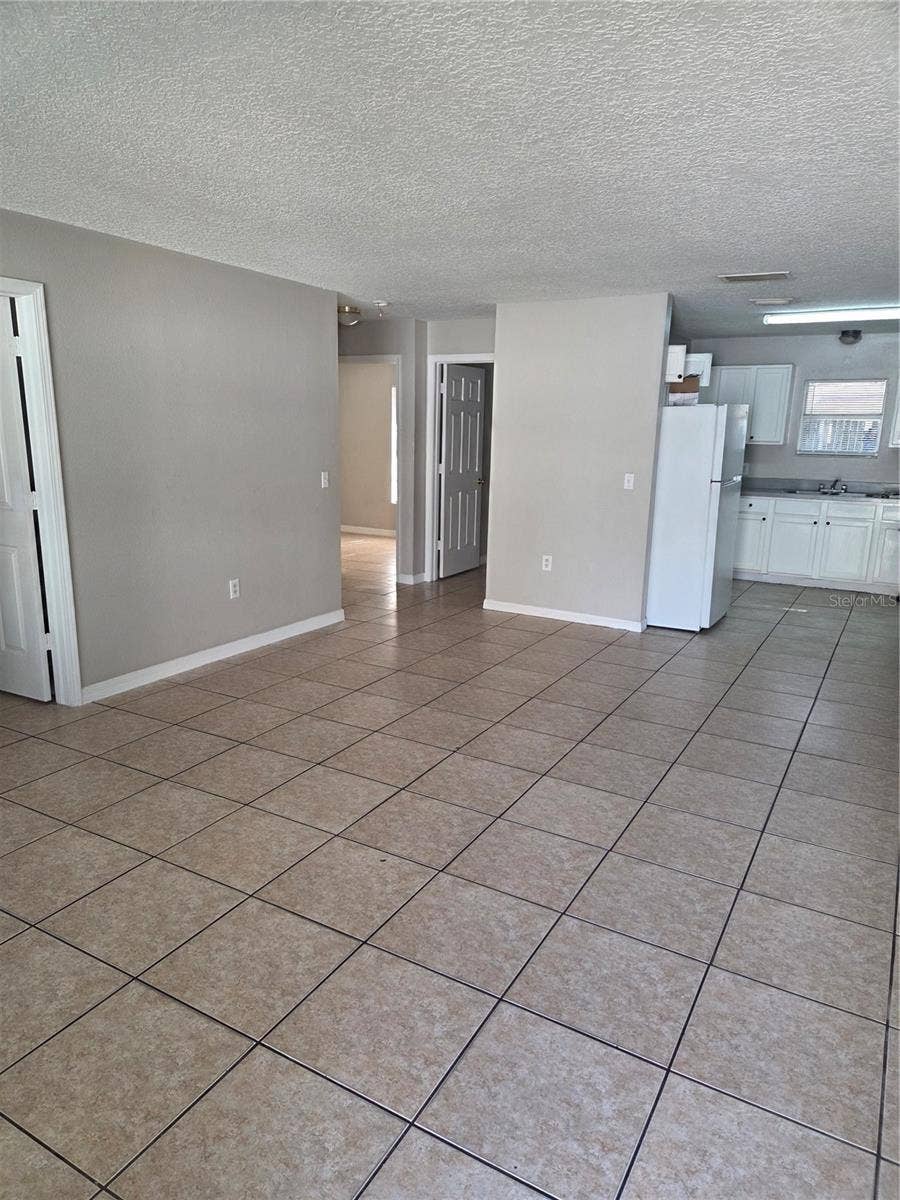 2818 LOCICERO DRIVE, Tampa, FL 33619 2818 LOCICERO DRIVE, Tampa, FL 33619