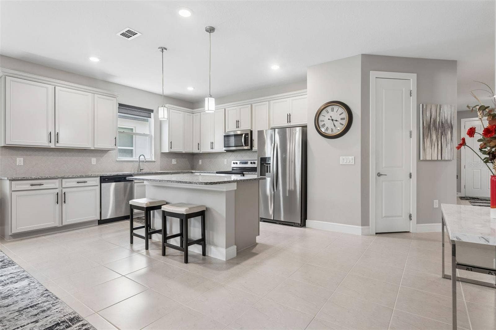 6382 BRADFORD WOODS DRIVE, Zephyrhills, FL 33542 6382 BRADFORD WOODS DRIVE, Zephyrhills, FL 33542