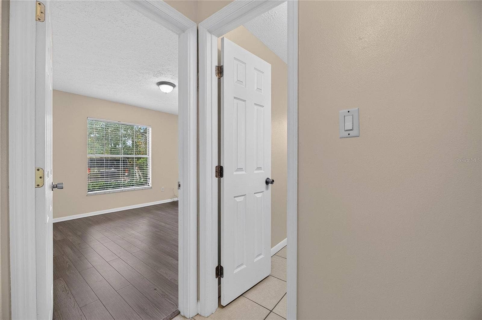 8904 W FLORA STREET, Tampa, FL 33615