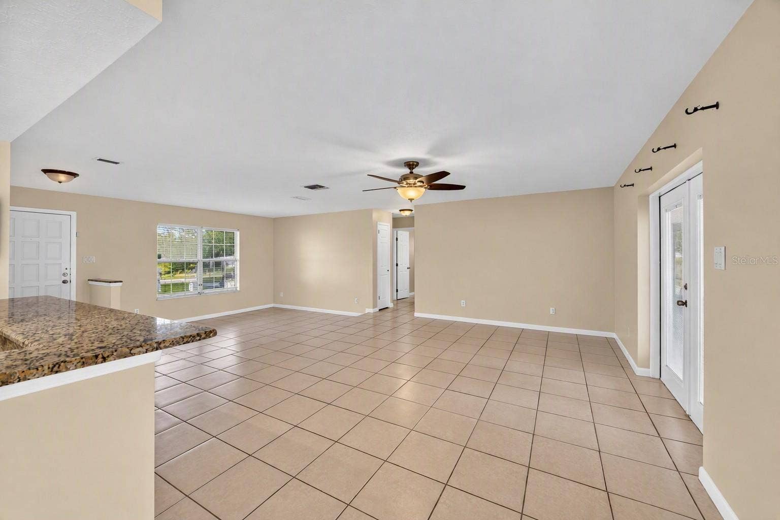 8904 W FLORA STREET, Tampa, FL 33615