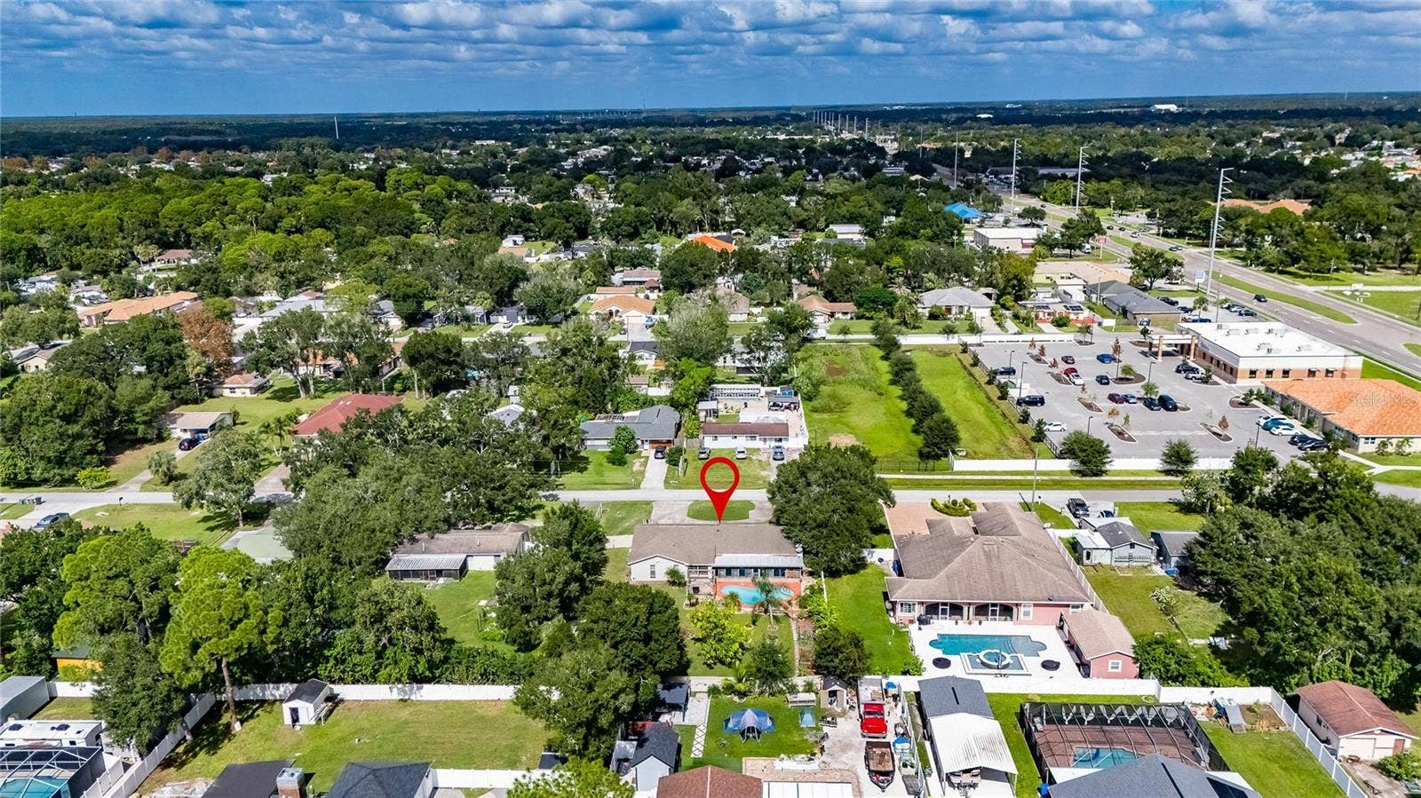 8904 W FLORA STREET, Tampa, FL 33615