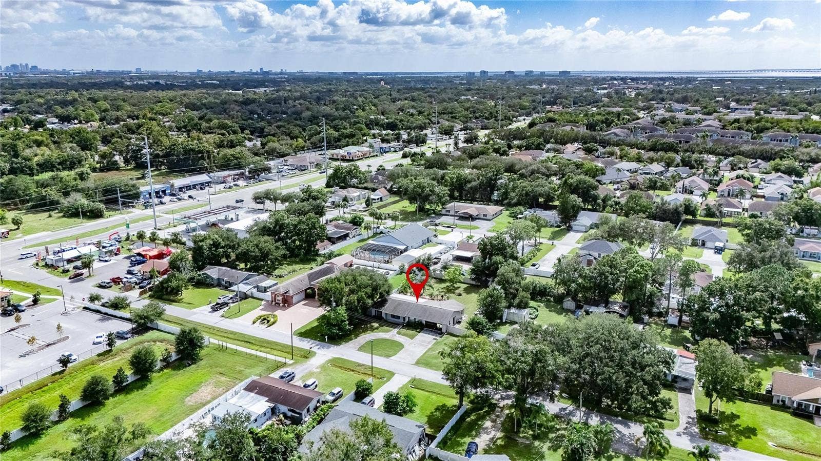 8904 W FLORA STREET, Tampa, FL 33615