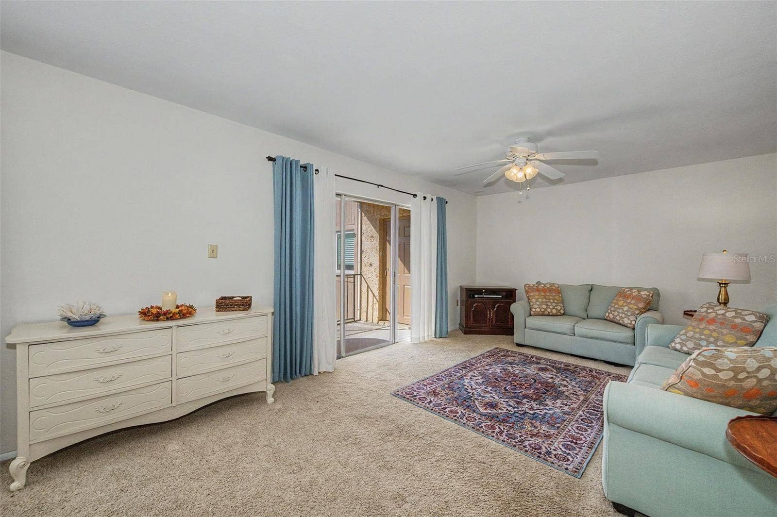 1575 GREENLEA DRIVE, #4, Clearwater, FL 33755 1575 GREENLEA DRIVE, #4, Clearwater, FL 33755