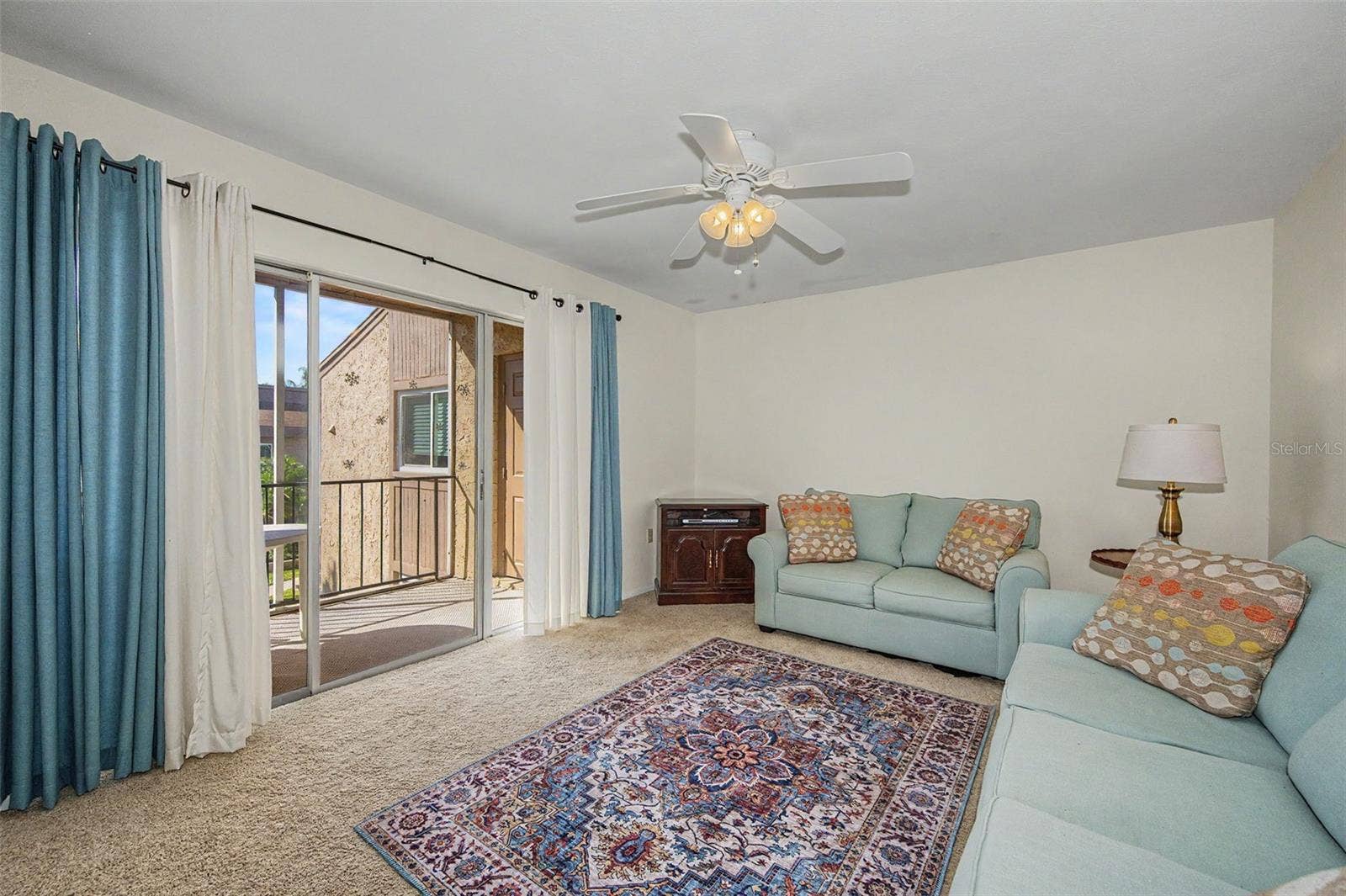 1575 GREENLEA DRIVE, #4, Clearwater, FL 33755 1575 GREENLEA DRIVE, #4, Clearwater, FL 33755