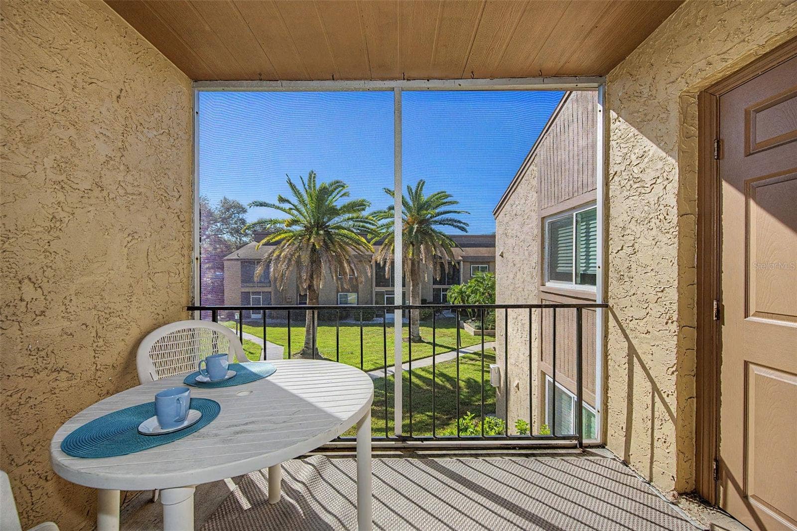 1575 GREENLEA DRIVE, #4, Clearwater, FL 33755 1575 GREENLEA DRIVE, #4, Clearwater, FL 33755