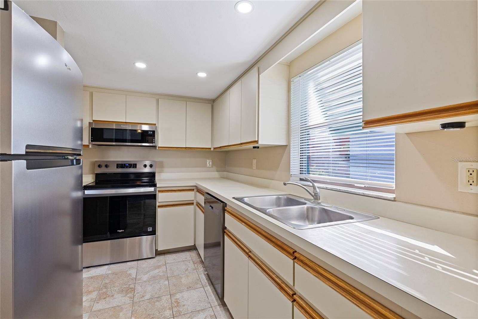 145 116TH AVENUE, #301, Treasure Island, FL 33706 145 116TH AVENUE, #301, Treasure Island, FL 33706
