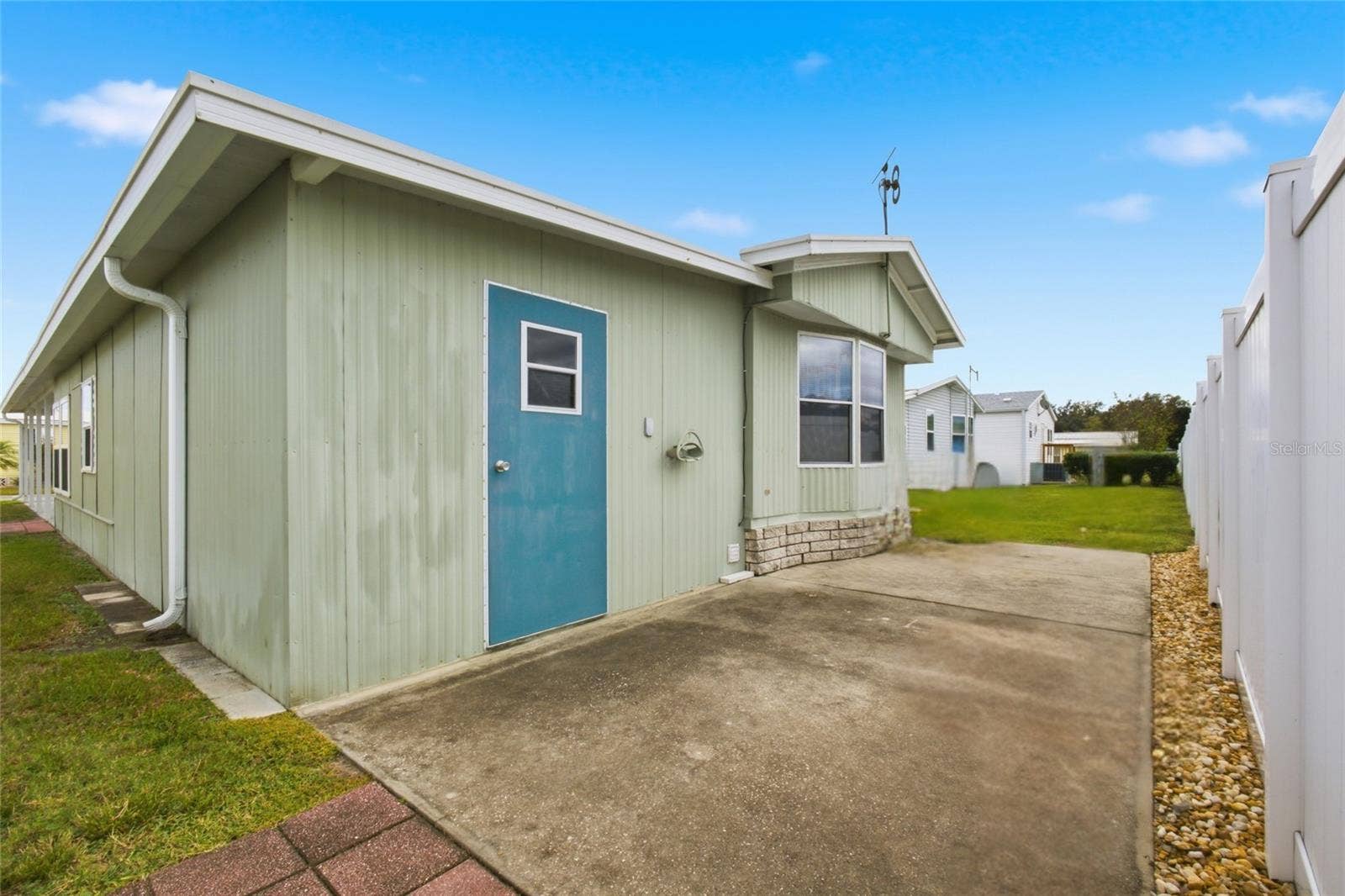 4121 JOYFUL LANE, Zephyrhills, FL 33541 4121 JOYFUL LANE, Zephyrhills, FL 33541