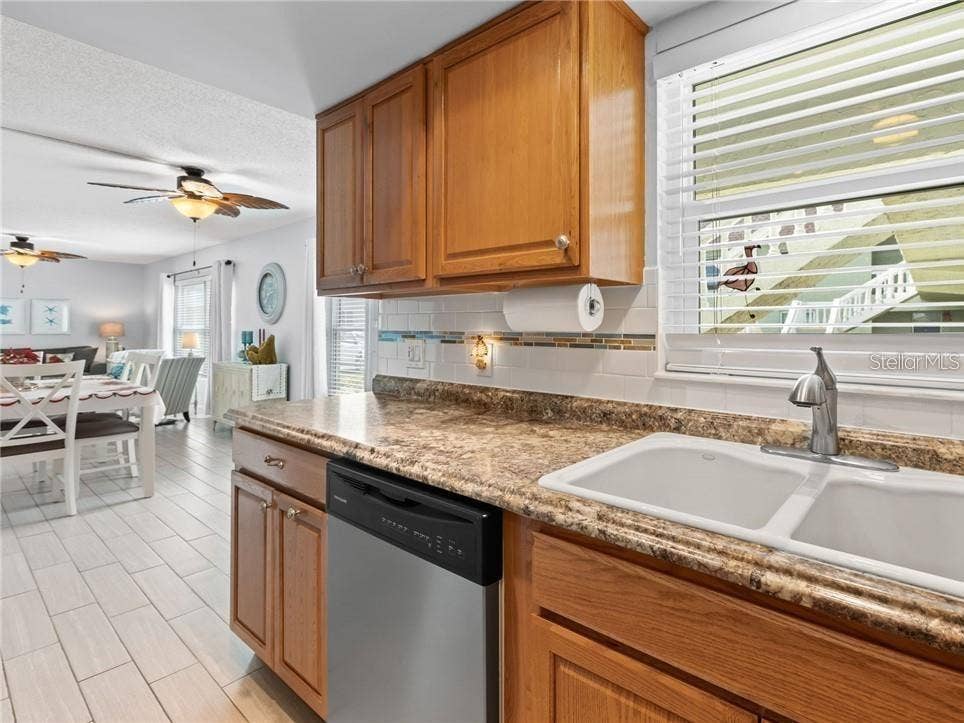 1250 S PINELLAS AVENUE, #1007, Tarpon Springs, FL 34689