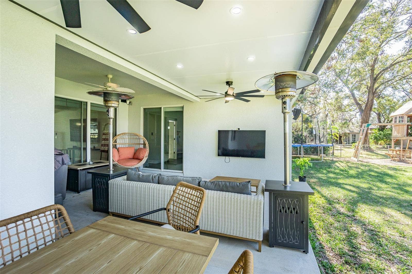 8510 DEE CIRCLE, Riverview, FL 33569