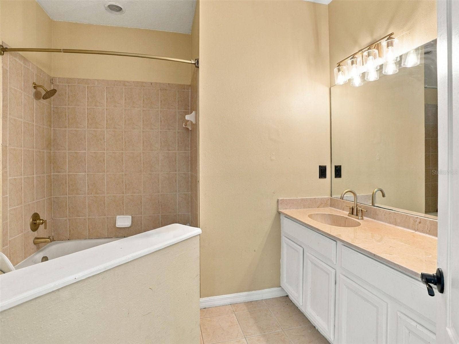 1901 OSWEGO DRIVE, Holiday, FL 34691 1901 OSWEGO DRIVE, Holiday, FL 34691