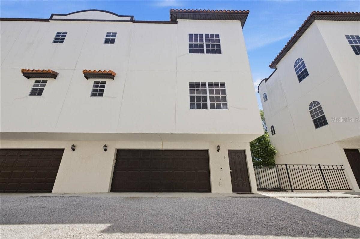 garage on main level, CORNER UNIT!