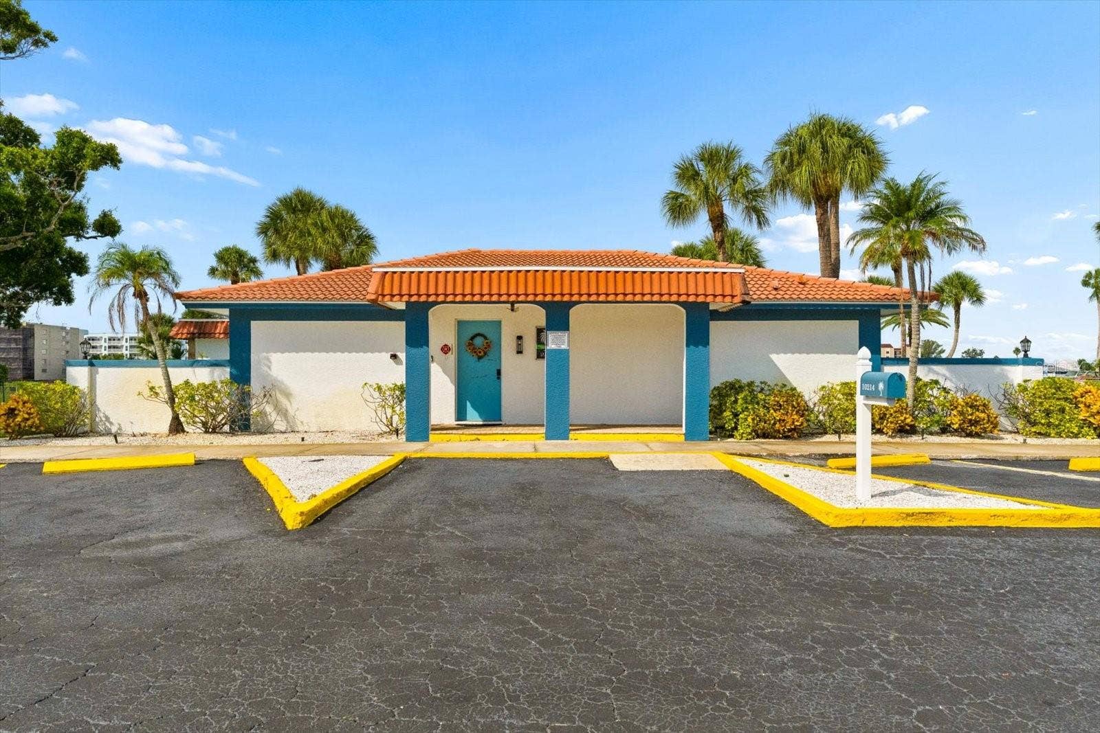 10351 REGAL DRIVE, #4, Largo, FL 33774 Secondary clubhouse!