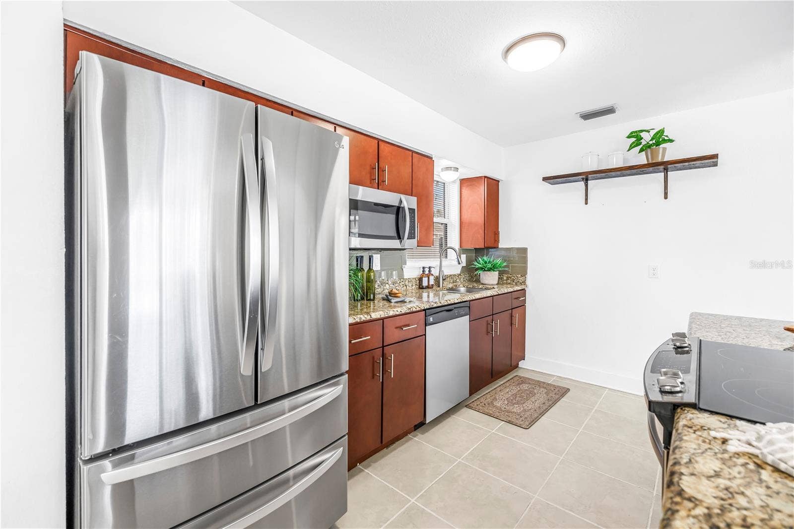 6173 37TH AVENUE N, St Petersburg, FL 33710