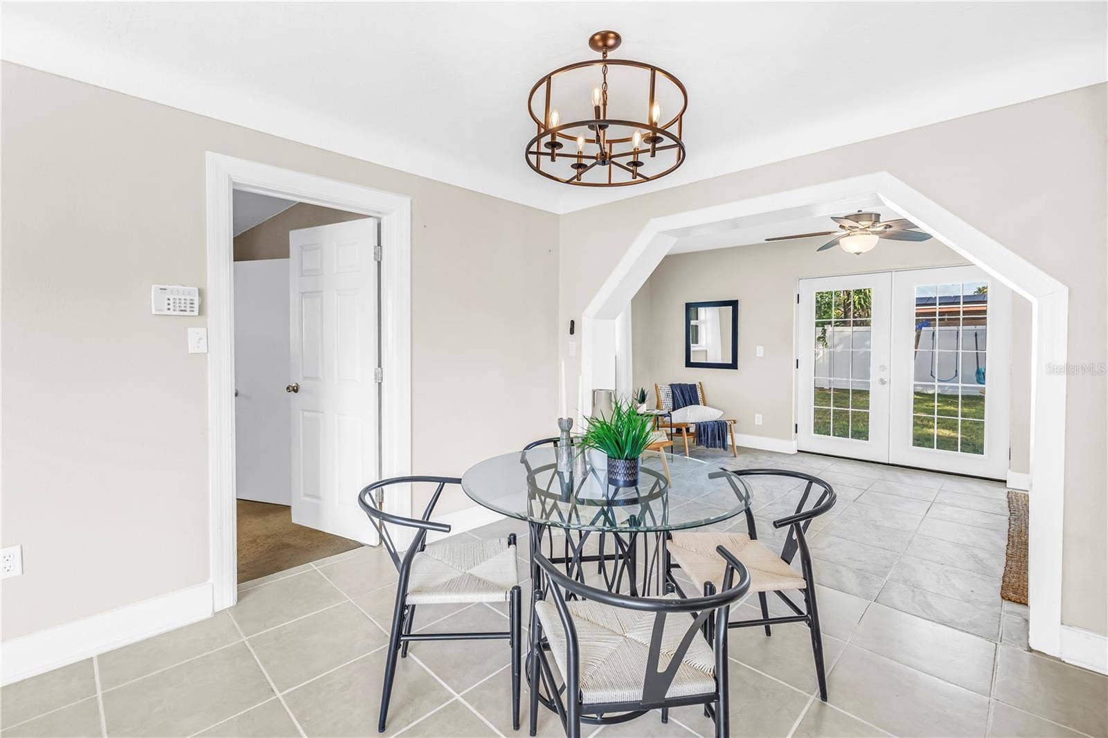 6173 37TH AVENUE N, St Petersburg, FL 33710