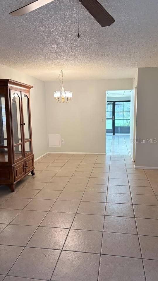 315 30TH AVENUE W, #B104, Bradenton, FL 34205 living room