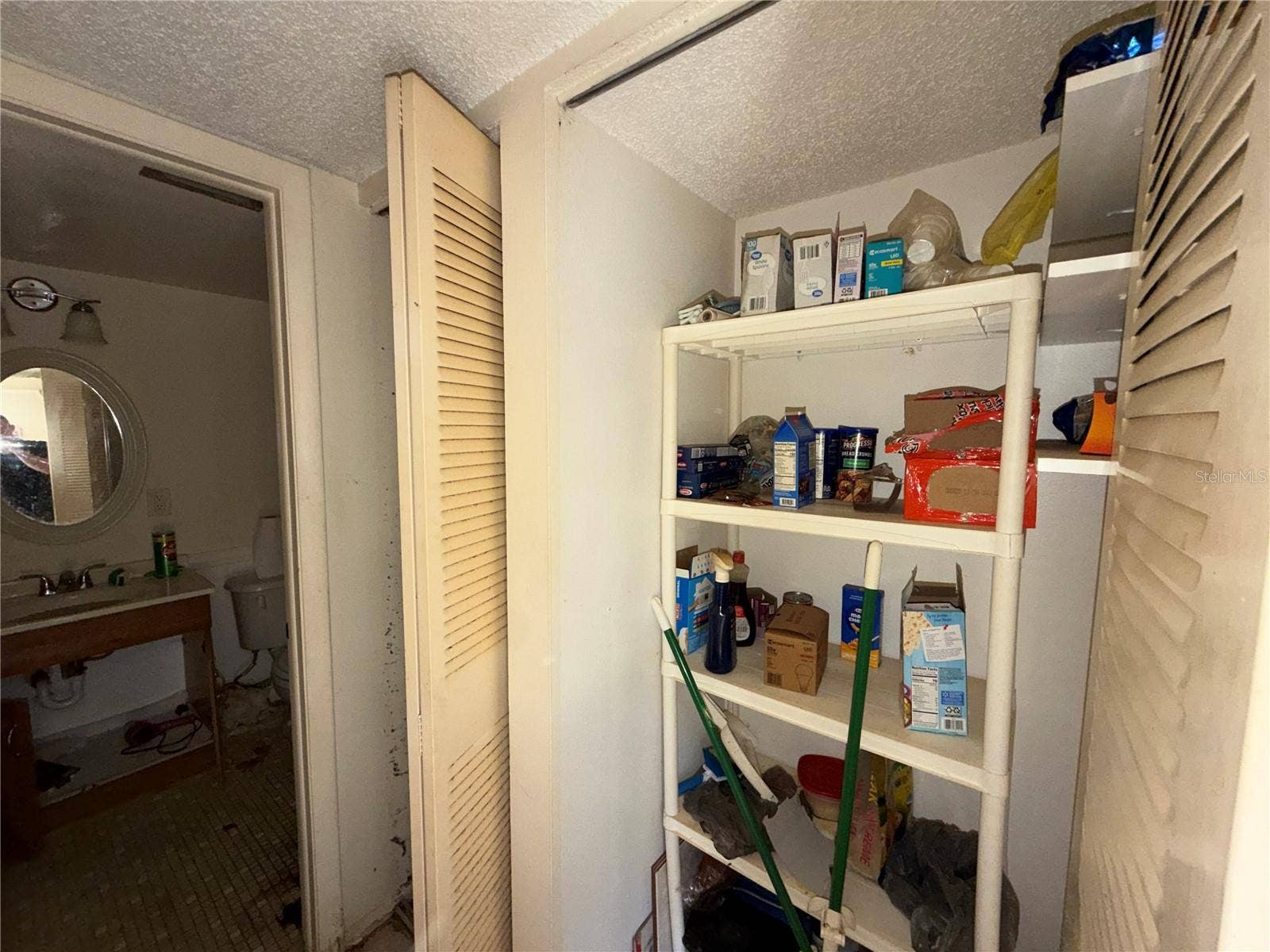 11485 OAKHURST ROAD, #200-108, Largo, FL 33774 11485 OAKHURST ROAD, #200-108, Largo, FL 33774