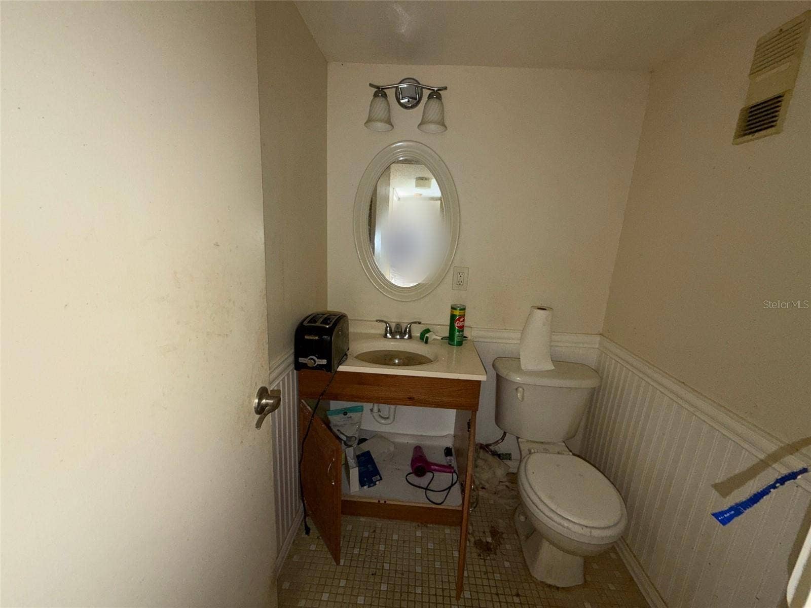 11485 OAKHURST ROAD, #200-108, Largo, FL 33774 11485 OAKHURST ROAD, #200-108, Largo, FL 33774