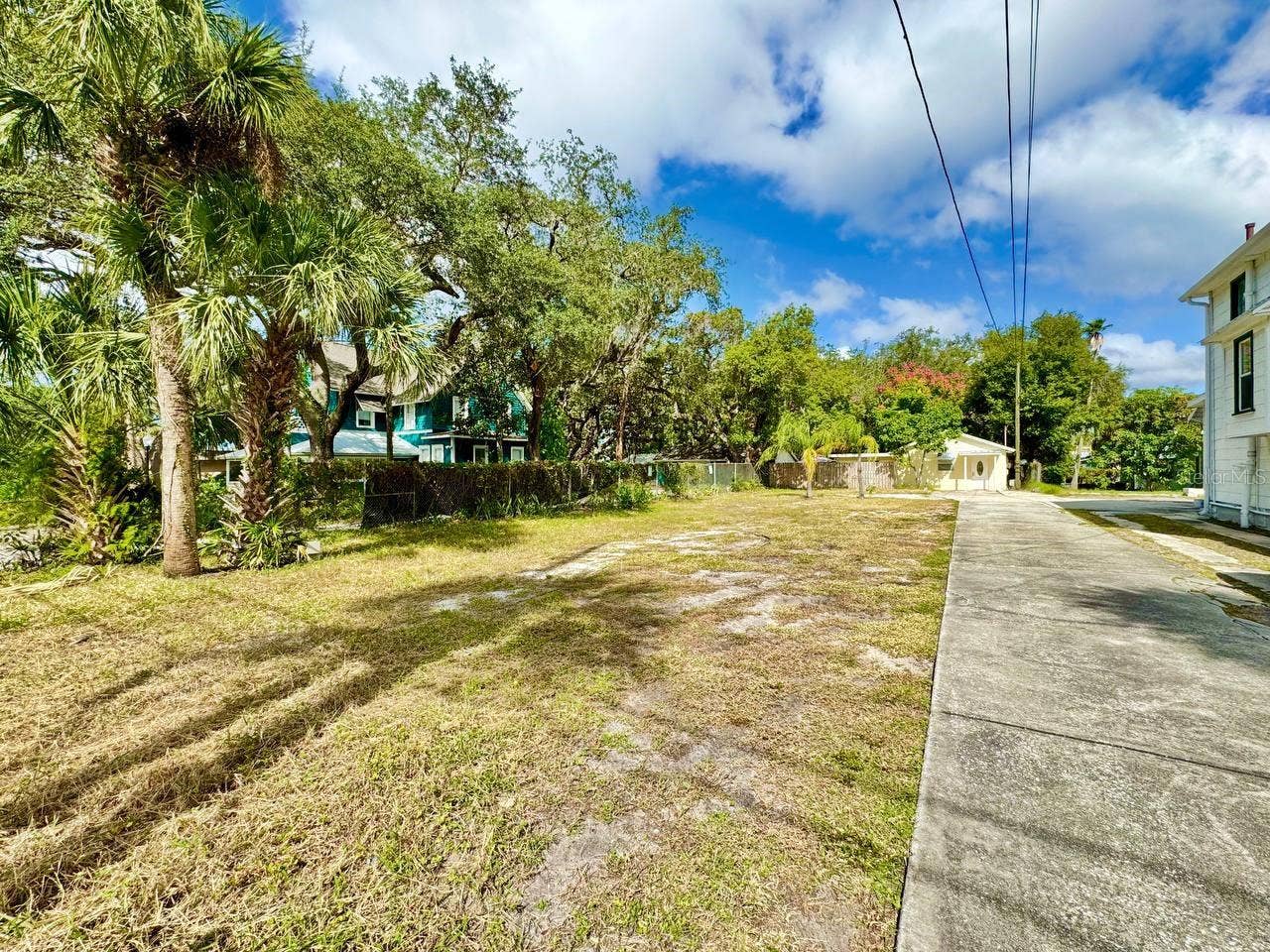 18 W ORANGE STREET, Tarpon Springs, FL 34689 18 W ORANGE STREET, Tarpon Springs, FL 34689
