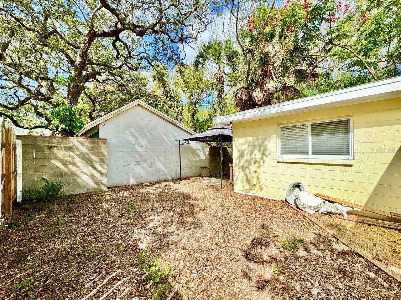 18 W ORANGE STREET, Tarpon Springs, FL 34689 18 W ORANGE STREET, Tarpon Springs, FL 34689