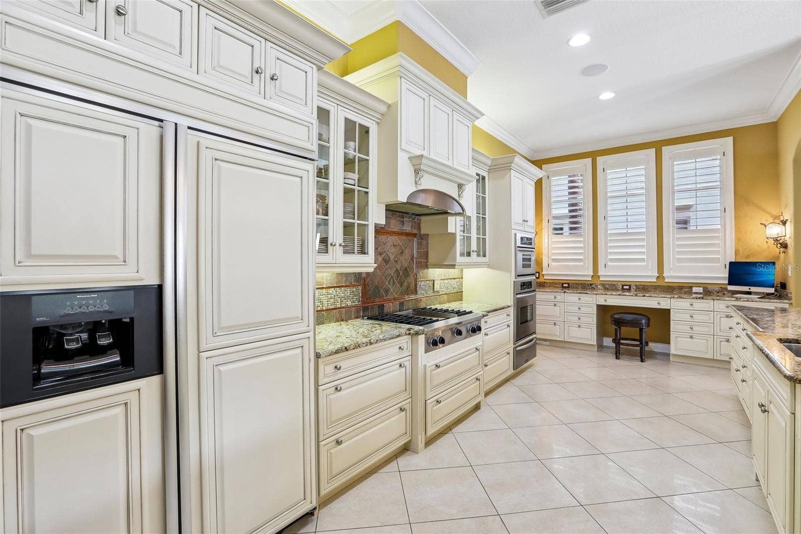 4912 YACHT CLUB, Tampa, FL 33616