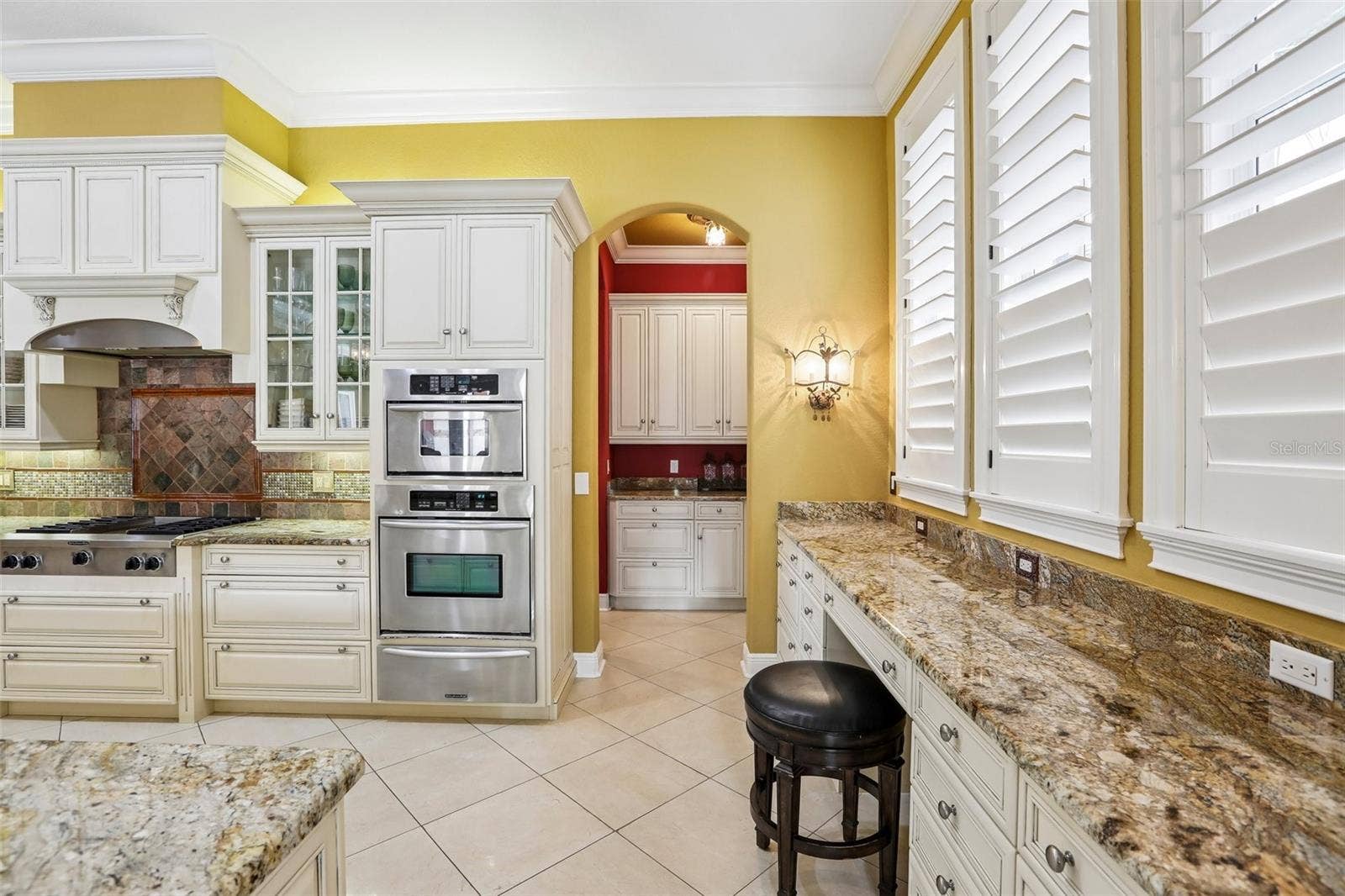 4912 YACHT CLUB, Tampa, FL 33616